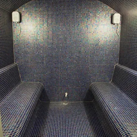 ホテル キャニオン ＆ スパ カラブリタ