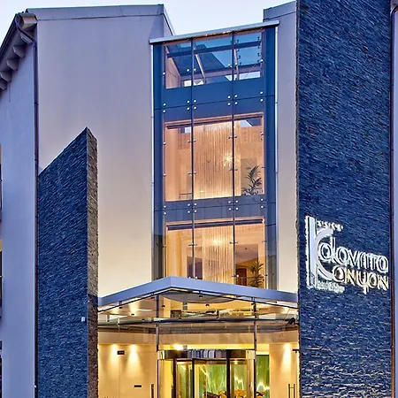 Canyon & Hotel 4*
