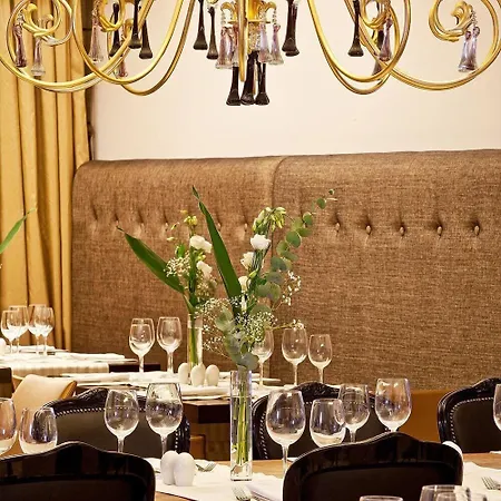 ホテル キャニオン ＆ スパ 4*