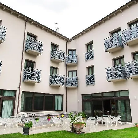 Canyon & 4* Kalawrita