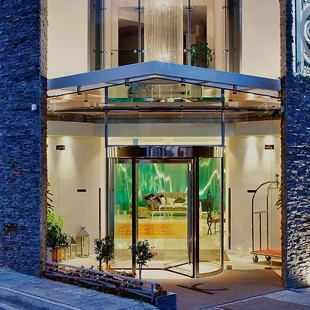 酒店 卡拉夫里塔峡谷温泉酒店