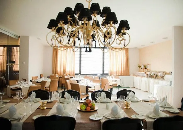 Canyon & Ξενοδοχείο 4*