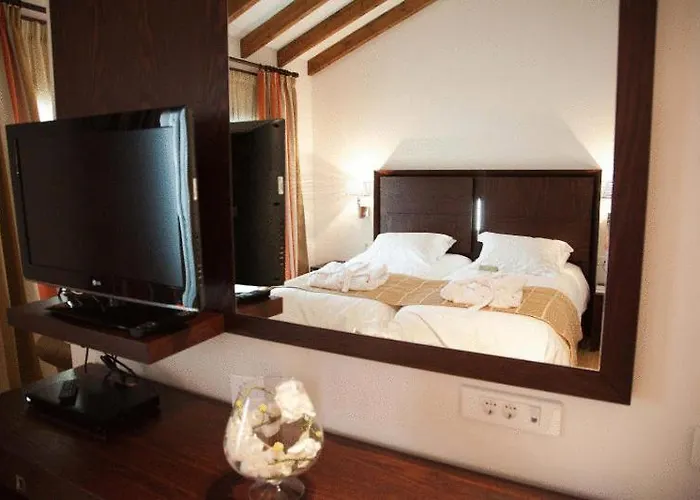 Canyon & كالافريتا