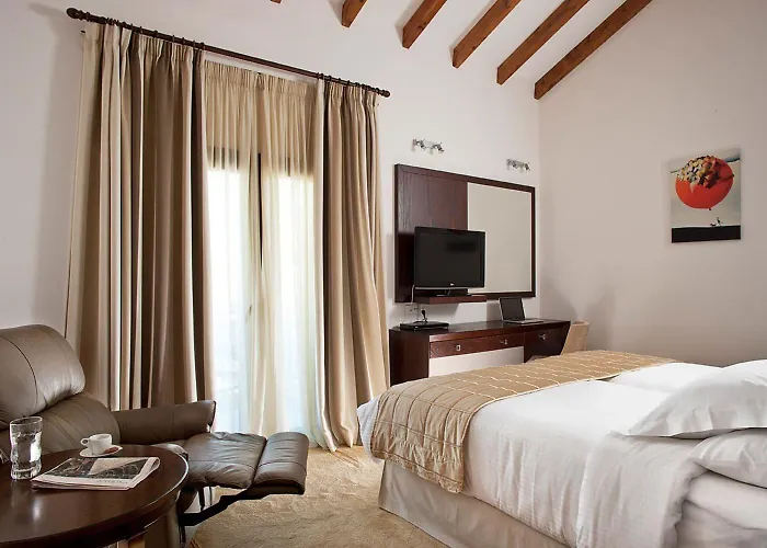 Canyon & 4* Kalavryta