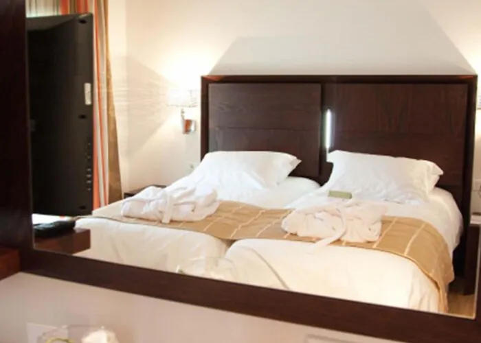 Canyon & كالافريتا