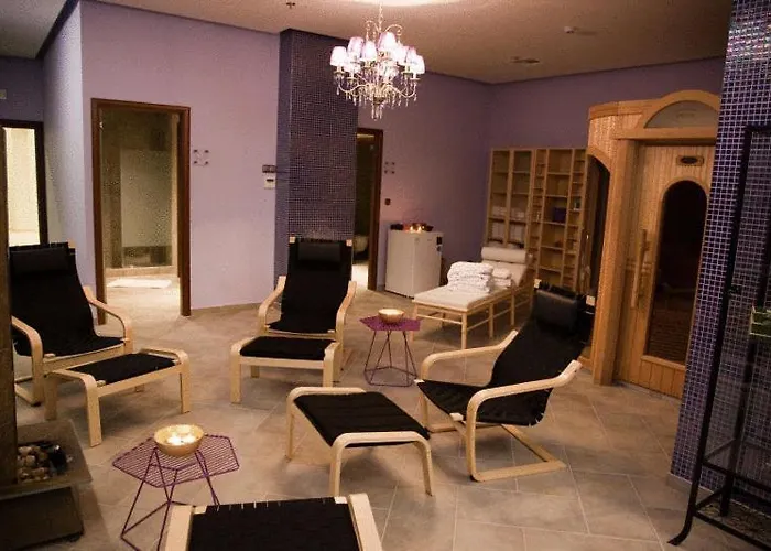 Canyon & فندق كالافريتا